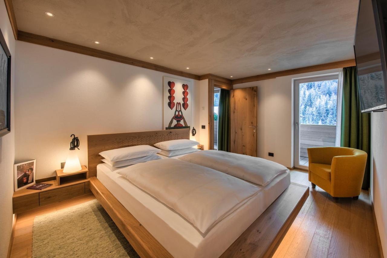 Posta Zirm Hotel Corvara In Badia Kültér fotó