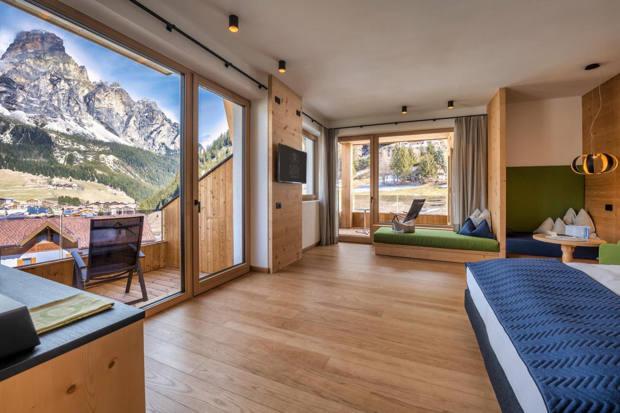 Posta Zirm Hotel Corvara In Badia Kültér fotó
