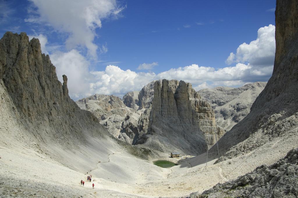 Posta Zirm Hotel Corvara In Badia Kültér fotó